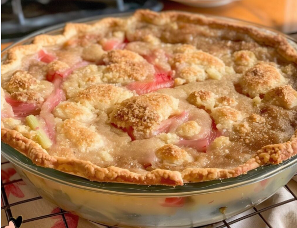 Old Fashioned Rhubarb Pie