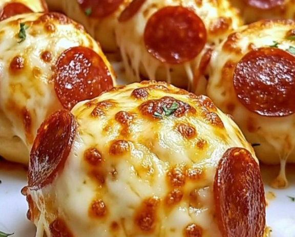 Pepperoni Pizza Bombs Recipe