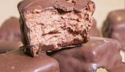 3-Ingredient No-Bake Dessert That Tastes Just Like Three Musketeers