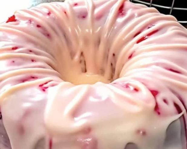 Homemade Strawberry Cream Cheese Pound Cake