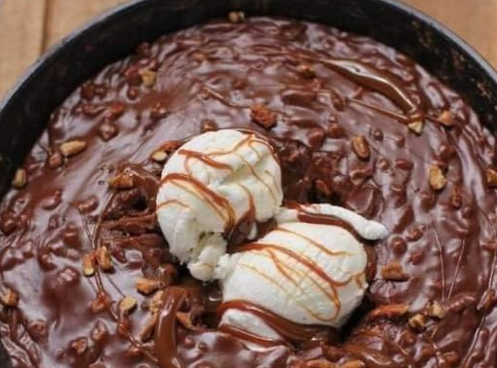 Chocolate cake with ice cream