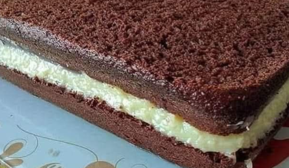 Molhadinho prestige cake.