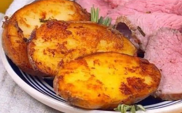 The Best Crispy Roast Potatoes Ever