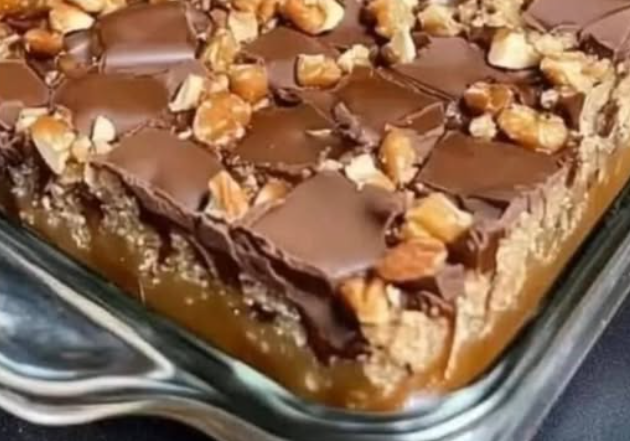 Caramel chocolate crunch bars