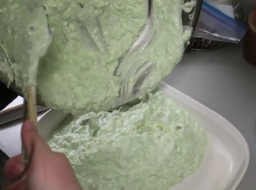 PISTACHIO PINEAPPLE CAKE