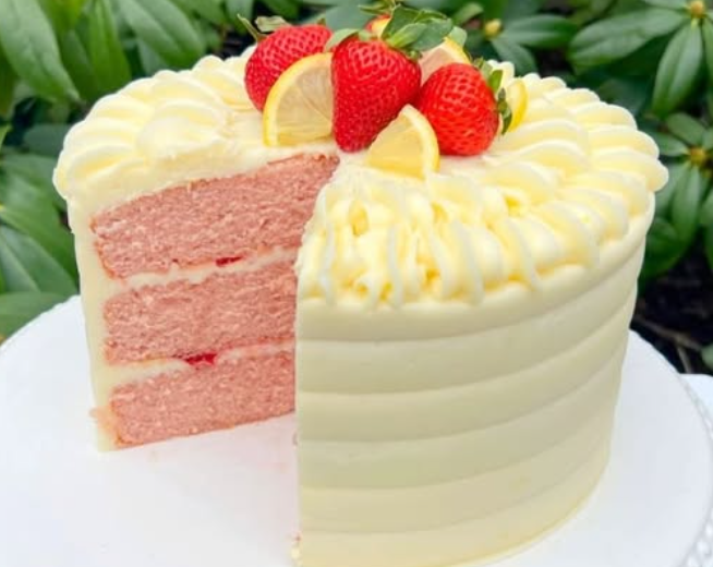 Strawberry Lemonade Buttermilk Cake — Soft, Tangy & Juicy Summer Delight